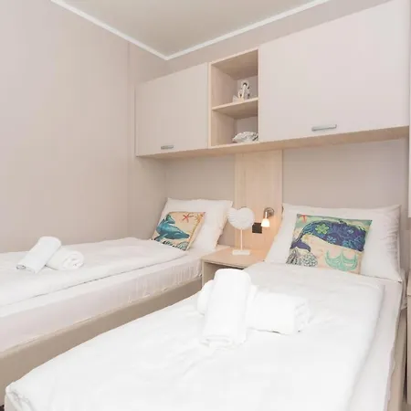 Mara's Coast - Giulia Ferienhaus Drage